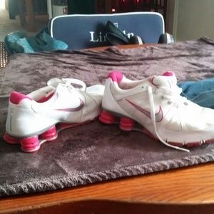 Women's Nike shox